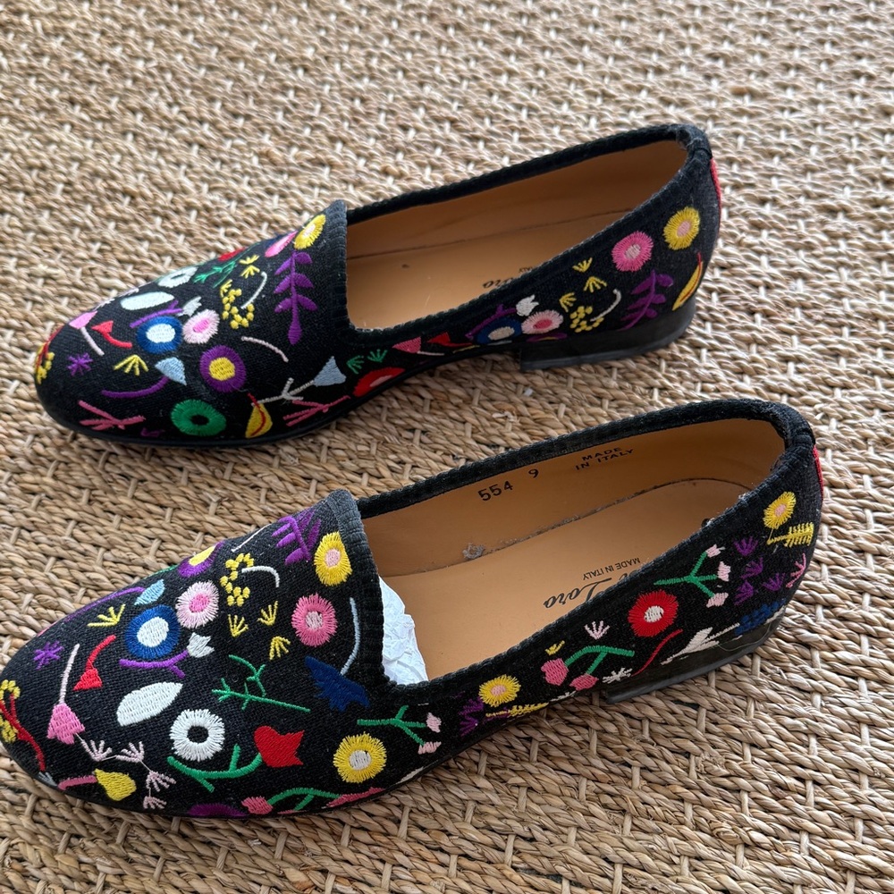 Del Toro Floral Embroidered Linen Shoes - Size 9